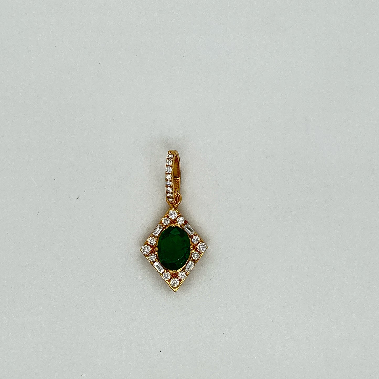 18KYG .96CT OV EM & .36CT DIA