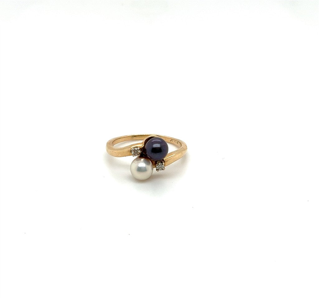 14K Yellow Gold Estate Ring with Duo Pearls & Diamonds – Size 7.75