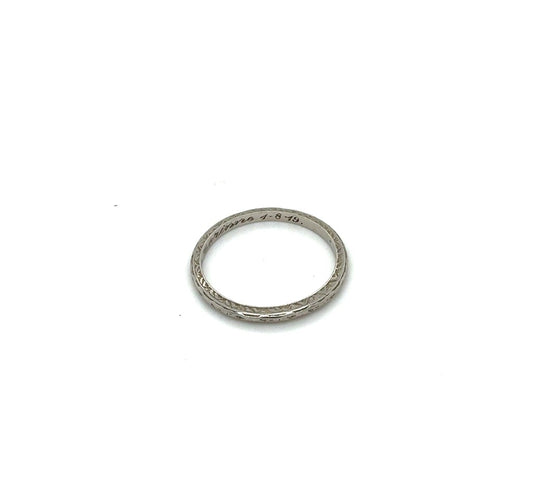 Thin Platinum Band with Continuous Design