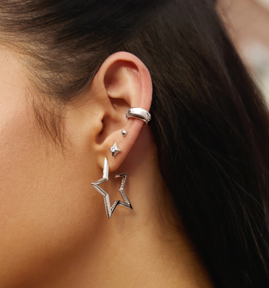 SS SPARKLING STUD EARRINGS