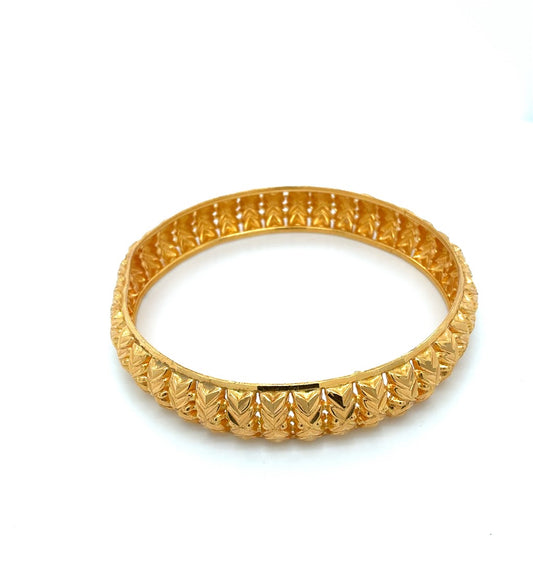 22K Yellow Gold Textured Bangle Bracelet