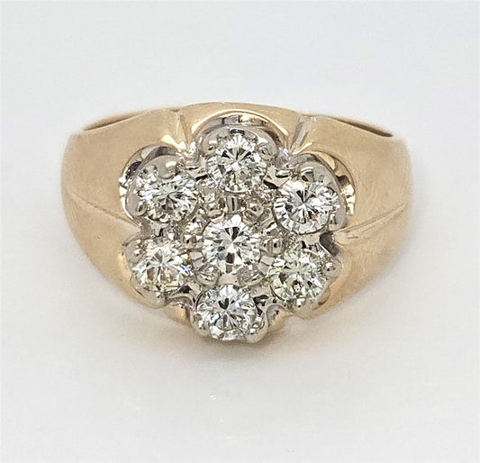 Elegance in Bloom: 14K Yellow Gold Ring with Flower-Shaped Diamond Pattern