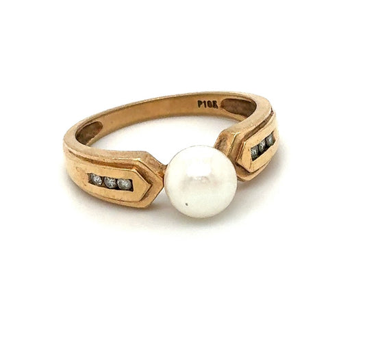 14K Yellow Gold Pearl and Diamond Ring – Size 6