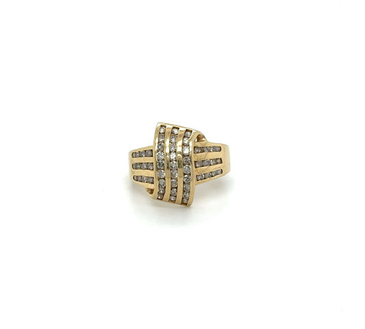 14K Yellow Gold Fashion Knot Estate Ring with Channel-Set Diamonds – Size 8.5