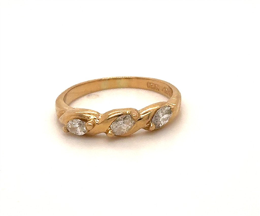 14K Yellow Gold 3-Stone Slant-Set Oval Diamond Ring – Size 7