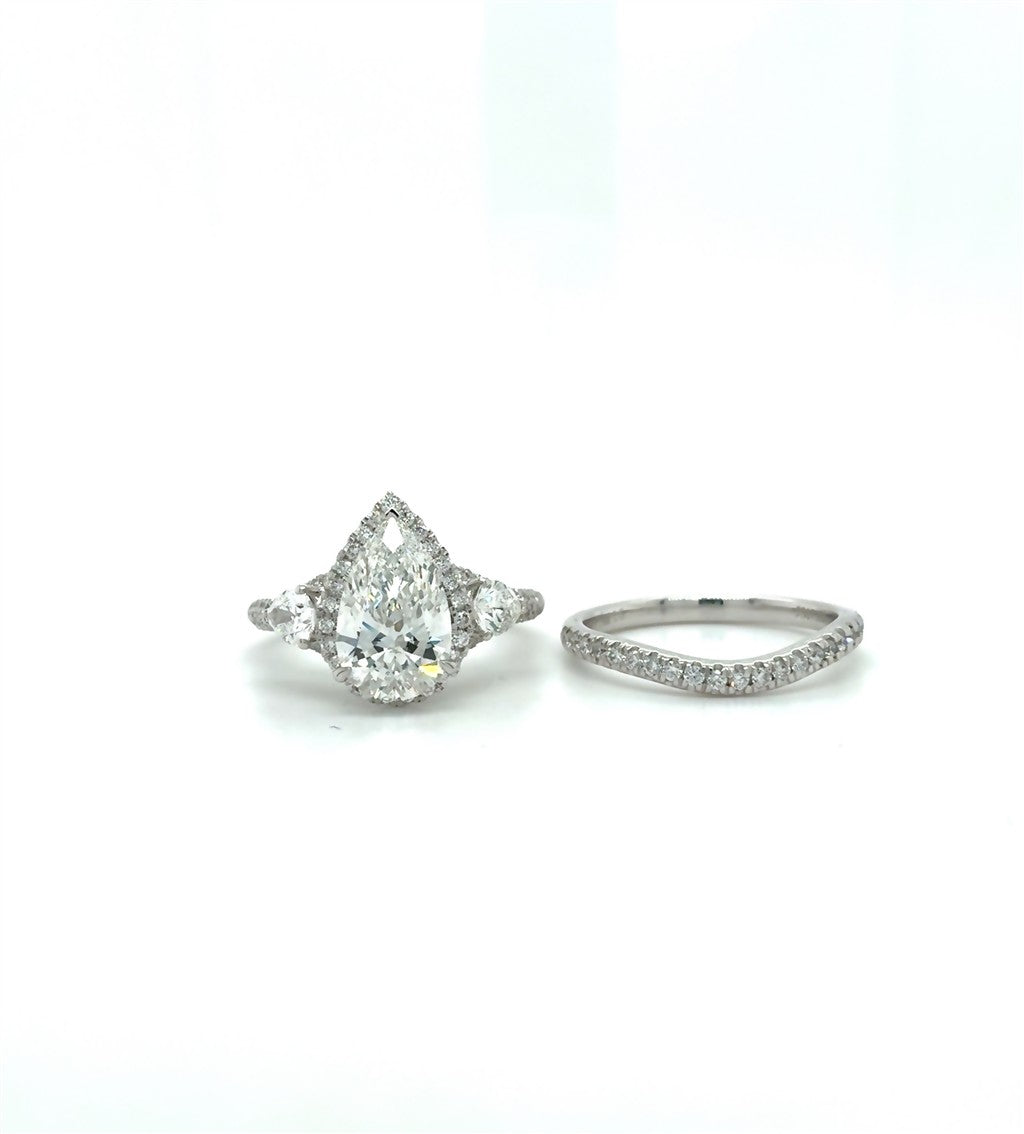 Pear-Shaped Lab-Grown Diamond Wedding Set – 14K White Gold