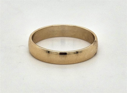 14K Yellow Gold Plain Wedding Band Size 7.75 2.9g
