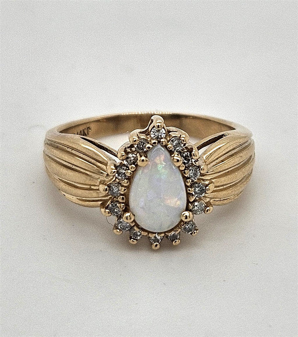 14KY OPAL RING W/SMALL DIAMOND