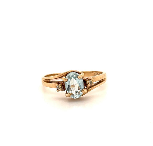 10K Yellow Gold Ring with Light Blue Center – Size 6.75