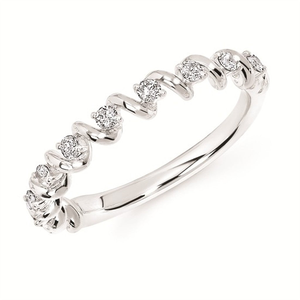 1/4 Ctw. Diamond Fashion Ring in 14K Gold